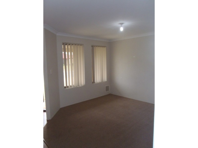 5 Noosa Drive, Secret Harbour WA 6173