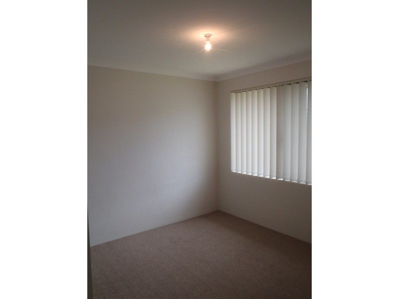 5 Noosa Drive, Secret Harbour WA 6173