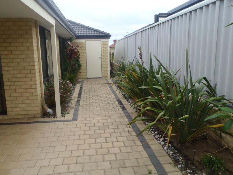 5 Noosa Drive, Secret Harbour WA 6173