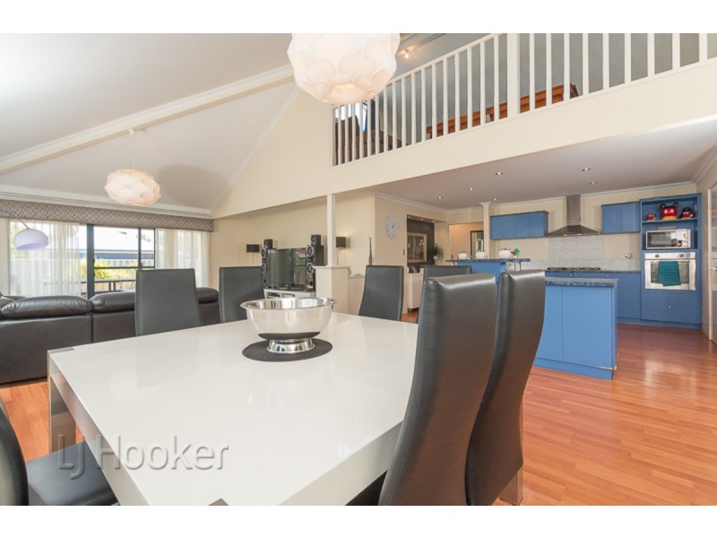 73 Toledo Circuit, Port Kennedy WA 6172