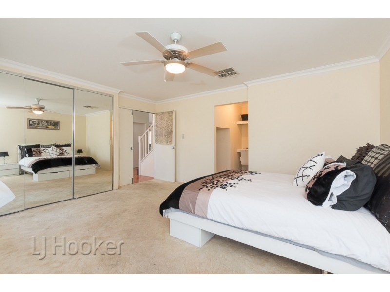 73 Toledo Circuit, Port Kennedy WA 6172