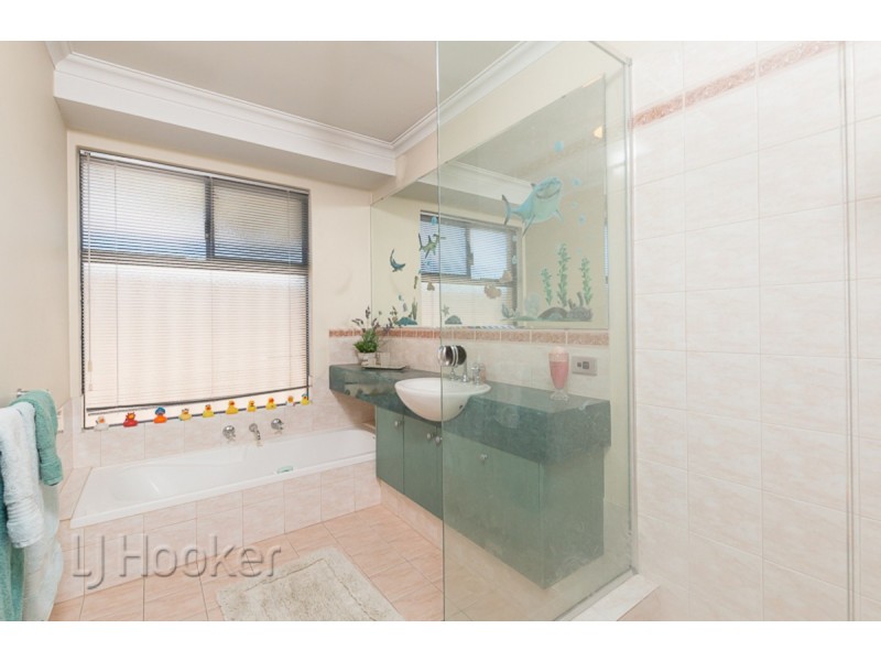 73 Toledo Circuit, Port Kennedy WA 6172