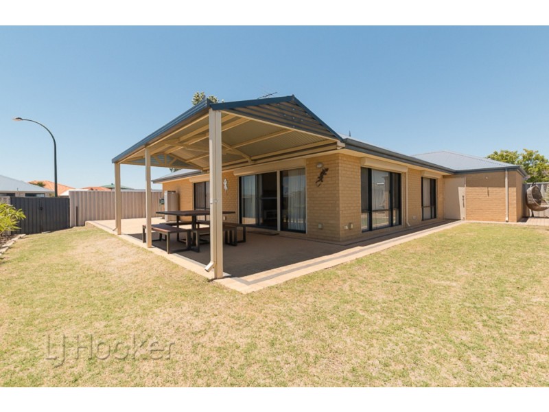 73 Toledo Circuit, Port Kennedy WA 6172