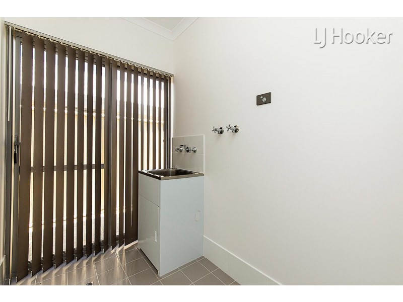 38 Dennis Retreat, Baldivis WA 6171