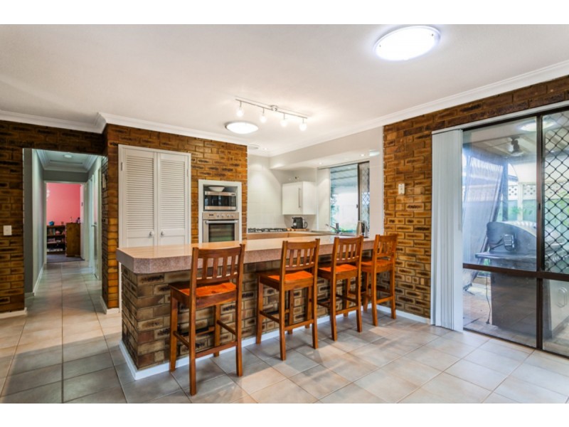 65 Kingsbridge Drive, Warnbro WA 6169