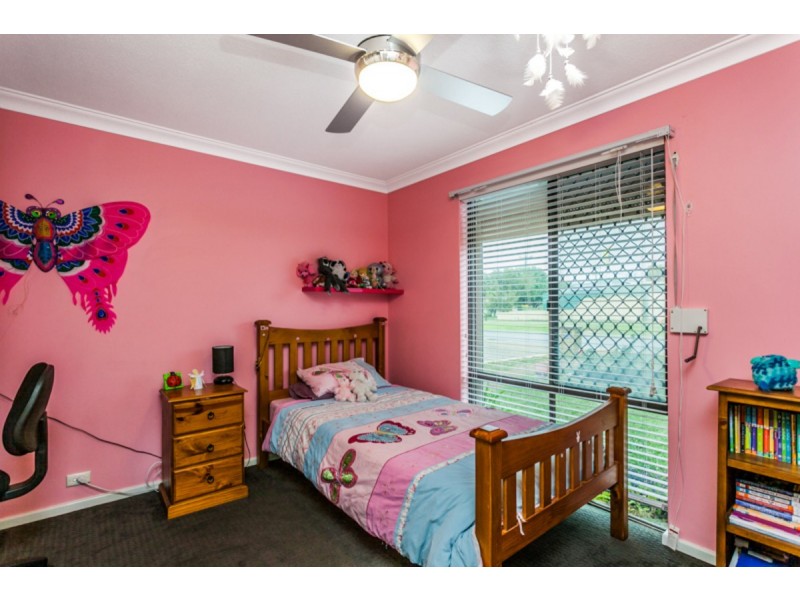 65 Kingsbridge Drive, Warnbro WA 6169