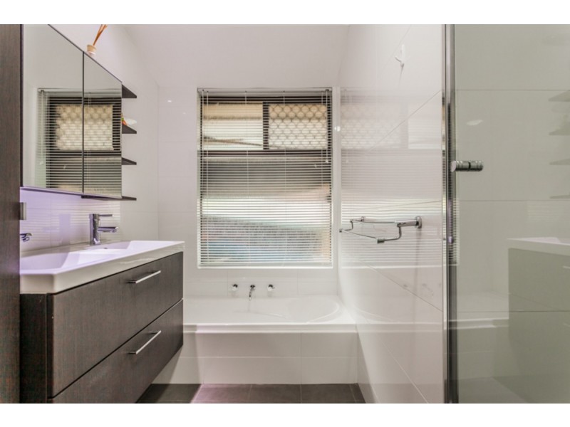 65 Kingsbridge Drive, Warnbro WA 6169