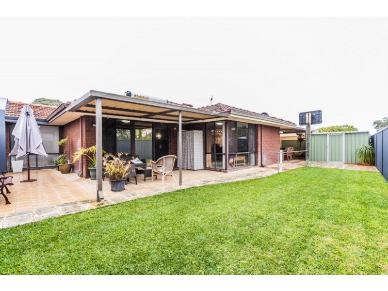 65 Kingsbridge Drive, Warnbro WA 6169