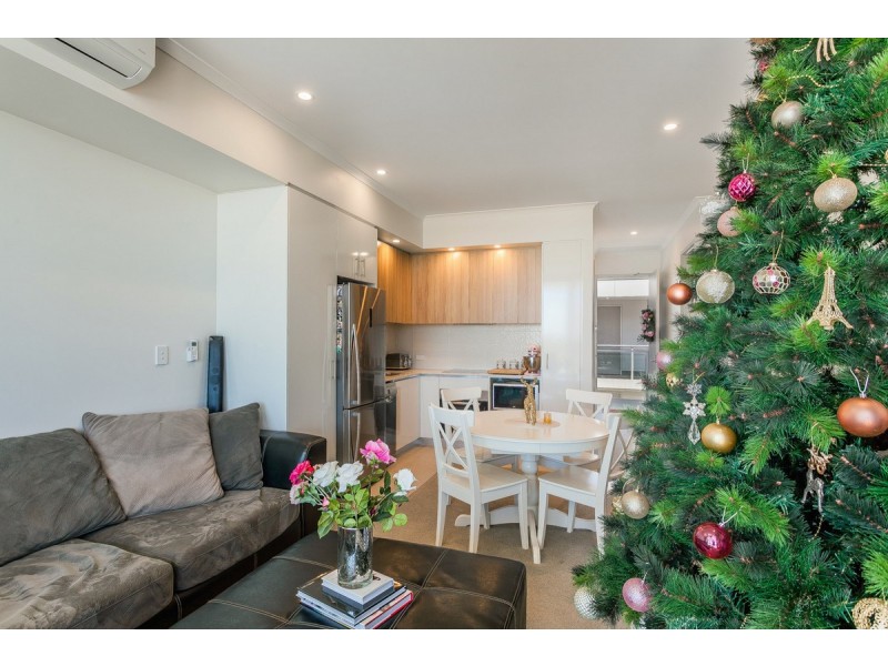 64/24 Flinders Lane, Rockingham WA 6168