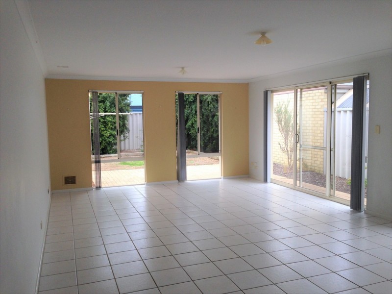 8 Spindrift Boulevard, Rockingham WA 6168