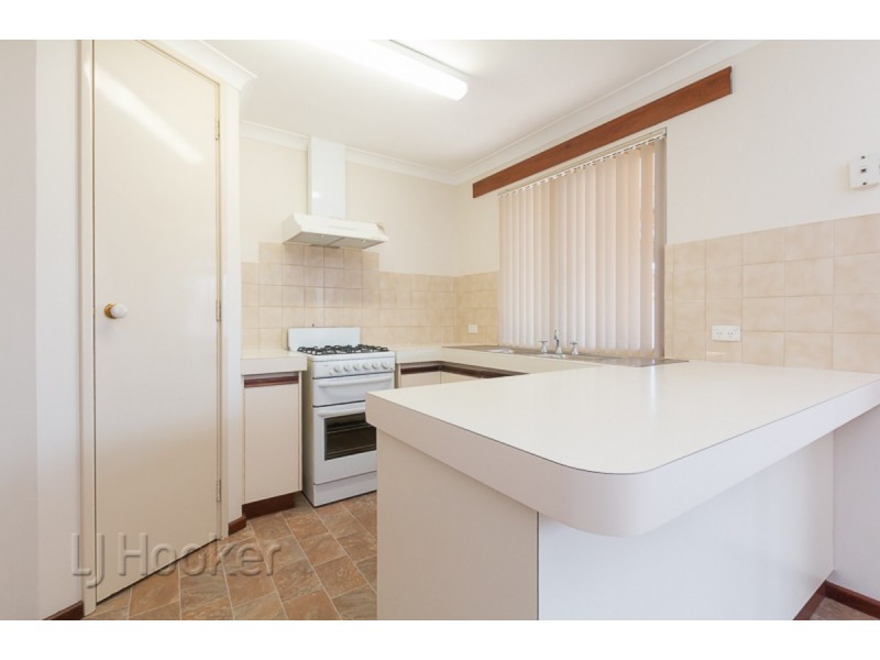 8 Georgetown Drive, Safety Bay WA 6169