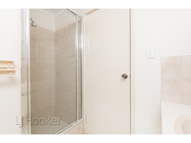 8 Georgetown Drive, Safety Bay WA 6169