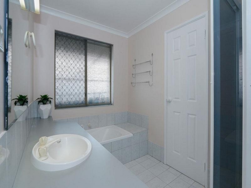 61 Leeuwin Parade, Rockingham WA 6168