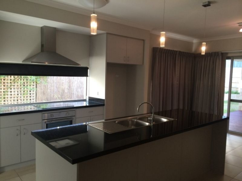 34 Clearwater Way, Singleton WA 6175