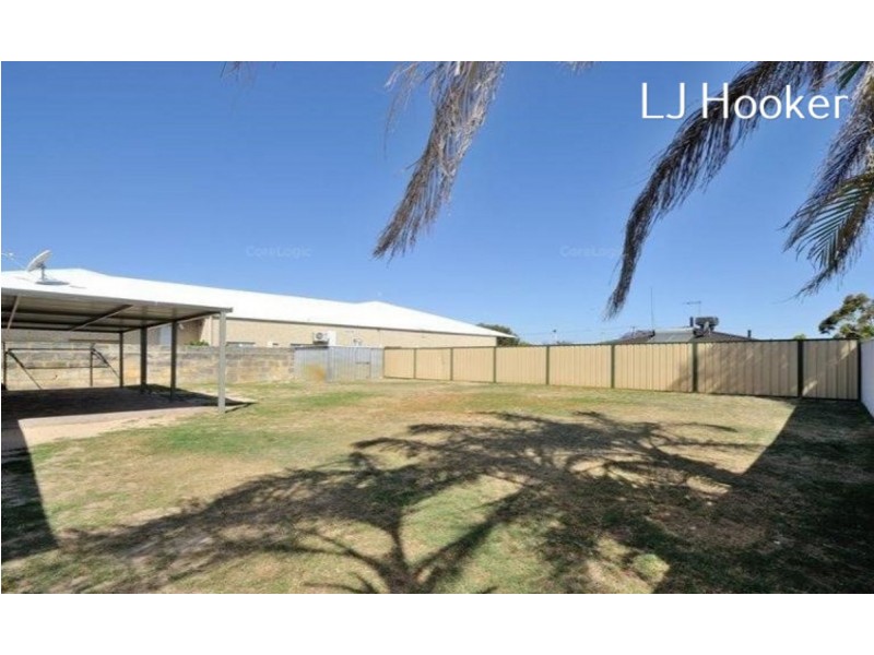 11 Grange Drive, Cooloongup WA 6168