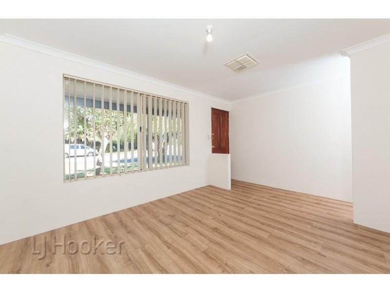 1/25 Discovery Crescent, Port Kennedy WA 6172
