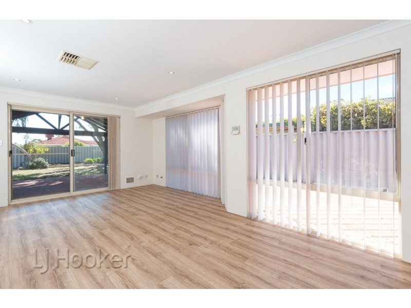 1/25 Discovery Crescent, Port Kennedy WA 6172