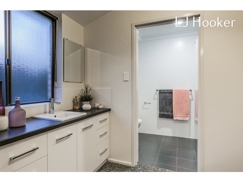 13 Barbrook Way, Warnbro WA 6169