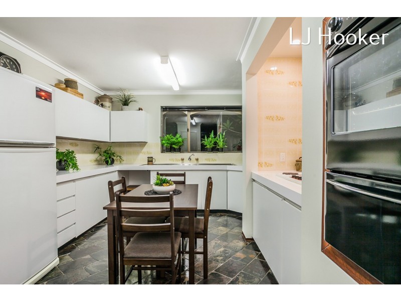 13 Barbrook Way, Warnbro WA 6169