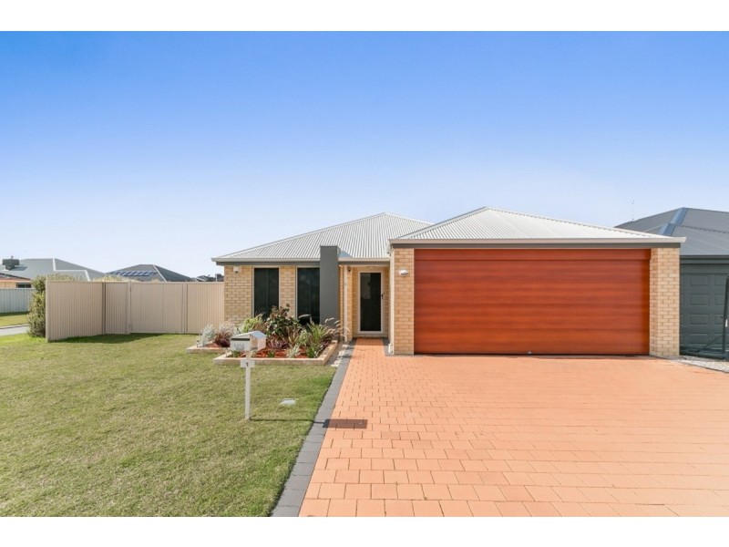 1 Arnside Bend, Waikiki WA 6169