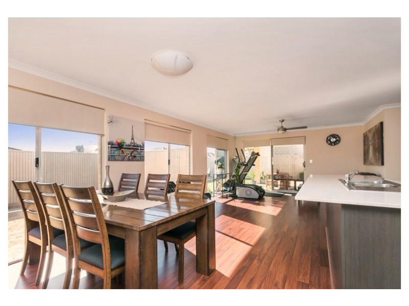 1 Arnside Bend, Waikiki WA 6169