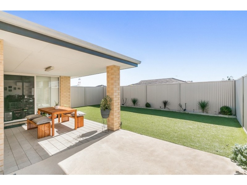 1 Arnside Bend, Waikiki WA 6169