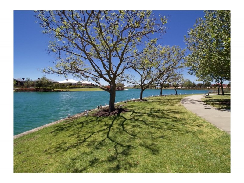 1 Arnside Bend, Waikiki WA 6169
