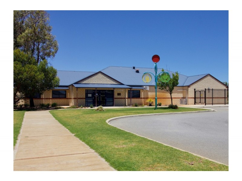 1 Arnside Bend, Waikiki WA 6169