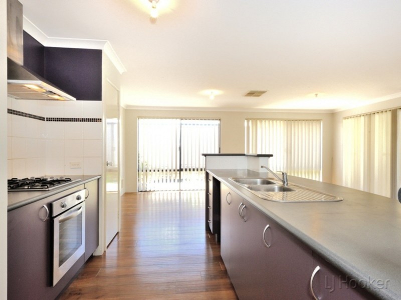 5 Noosa Drive, Secret Harbour WA 6173