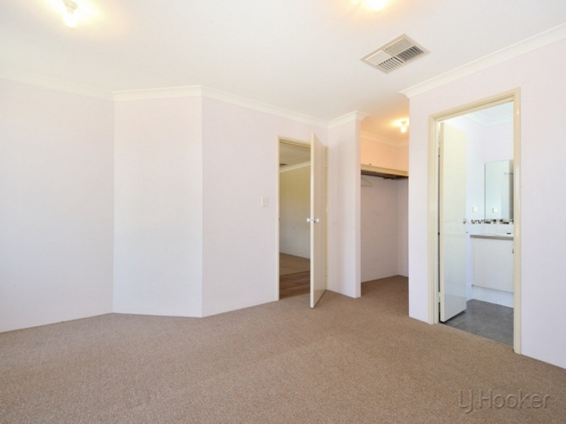 5 Noosa Drive, Secret Harbour WA 6173