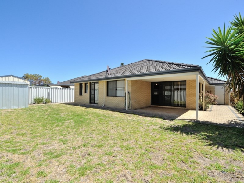 5 Noosa Drive, Secret Harbour WA 6173