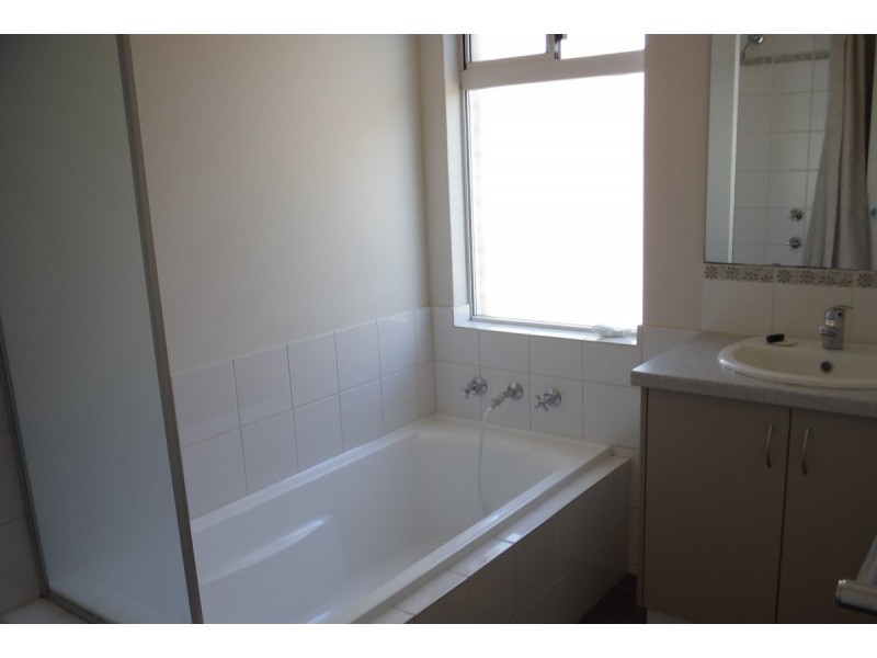 6 Tenterden Way, Baldivis WA 6171