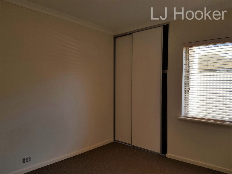21 Swanbourne Avenue, Secret Harbour WA 6173