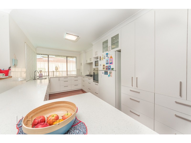 3 Crest Place, Safety Bay WA 6169