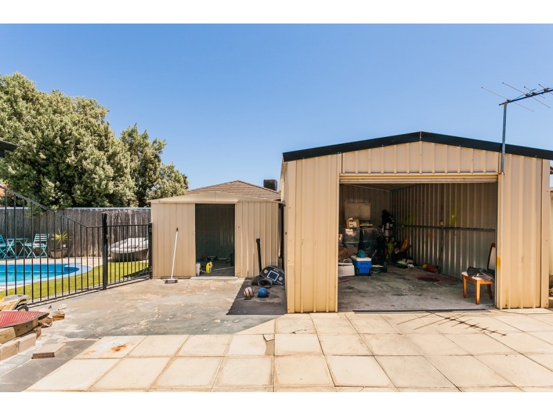 7 Sarah Ann Crescent, Warnbro WA 6169