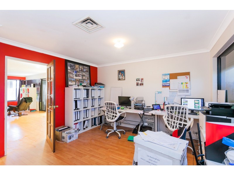 7 Sarah Ann Crescent, Warnbro WA 6169