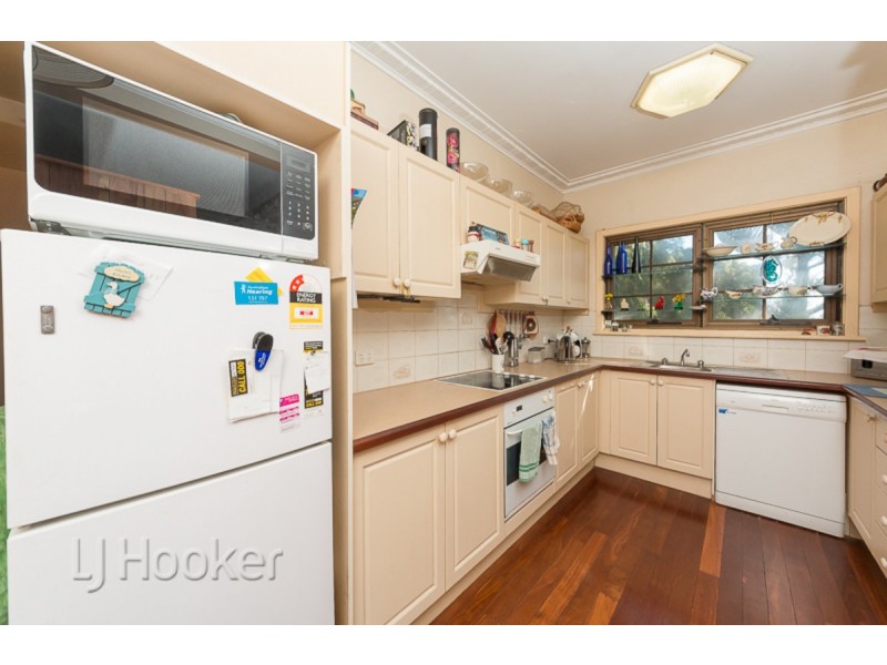 17 Churchill Avenue, Shoalwater WA 6169