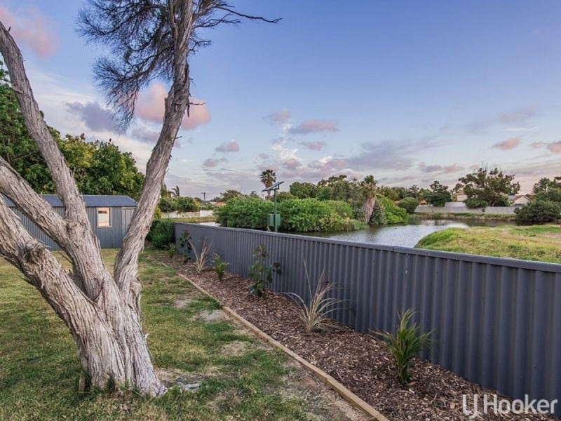 3 Ollis Street, Safety Bay WA 6169