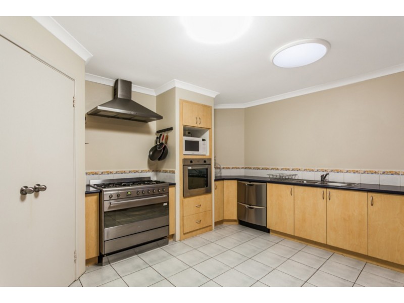 48 Ritchie Drive, Rockingham WA 6168
