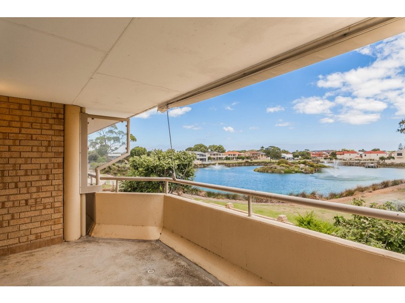 4/28 Fletcher Street, Rockingham WA 6168