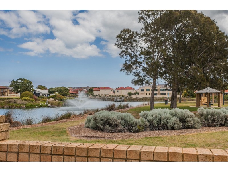4/28 Fletcher Street, Rockingham WA 6168