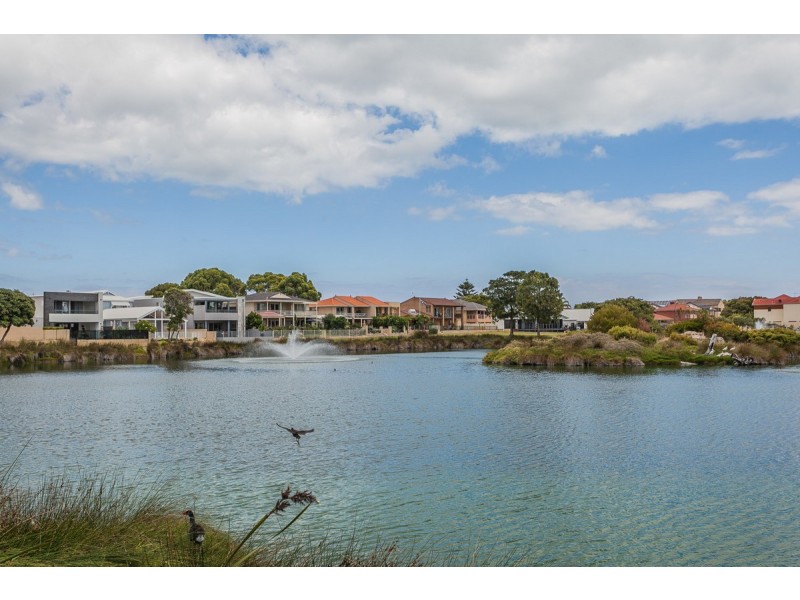 4/28 Fletcher Street, Rockingham WA 6168