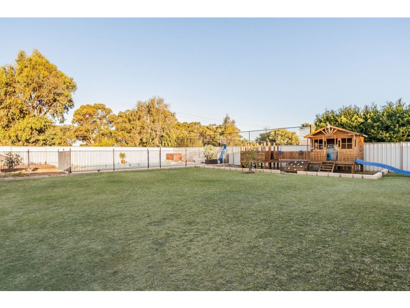 27 Lombadina Parade, Secret Harbour WA 6173