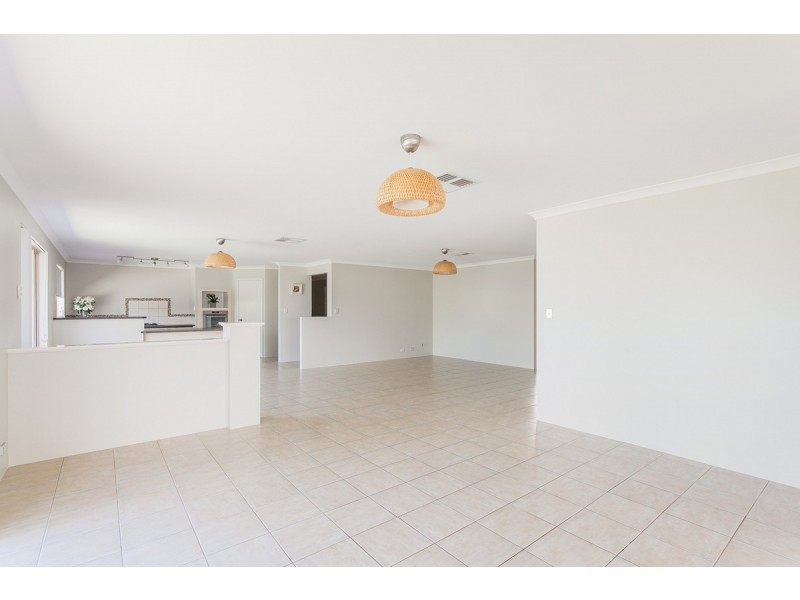 5 Yampi Vale, Secret Harbour WA 6173