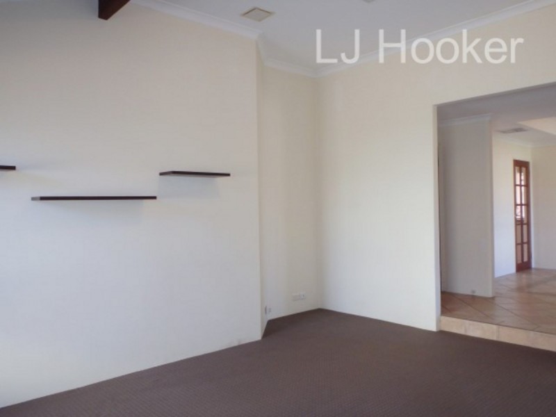 17 Canouan Loop, Secret Harbour WA 6173