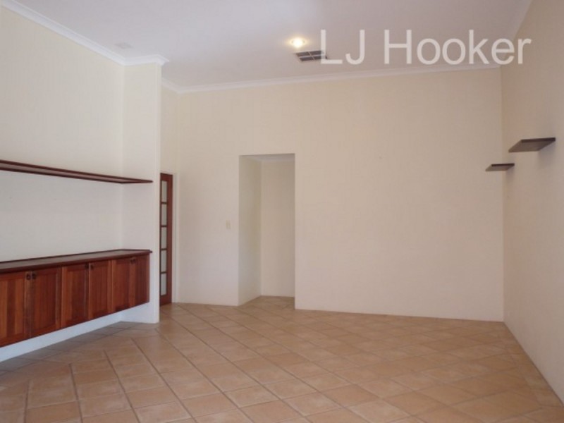 17 Canouan Loop, Secret Harbour WA 6173