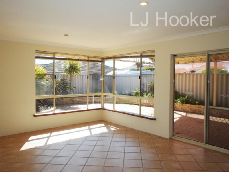 17 Canouan Loop, Secret Harbour WA 6173