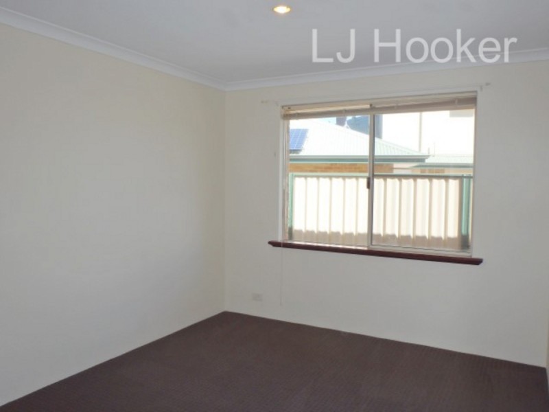 17 Canouan Loop, Secret Harbour WA 6173