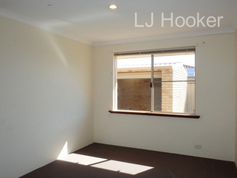 17 Canouan Loop, Secret Harbour WA 6173
