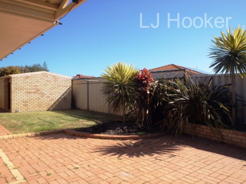 17 Canouan Loop, Secret Harbour WA 6173